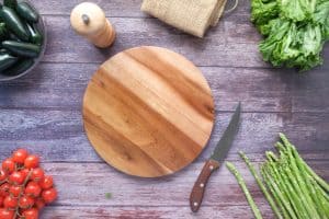 how to clean the cutting board