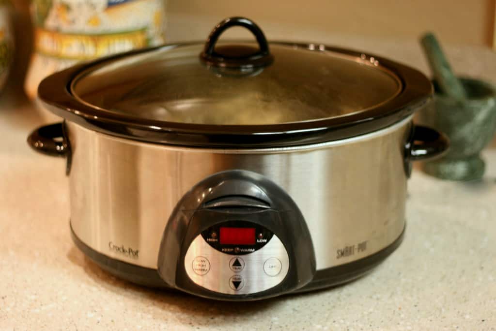 how to clean a slow cooker