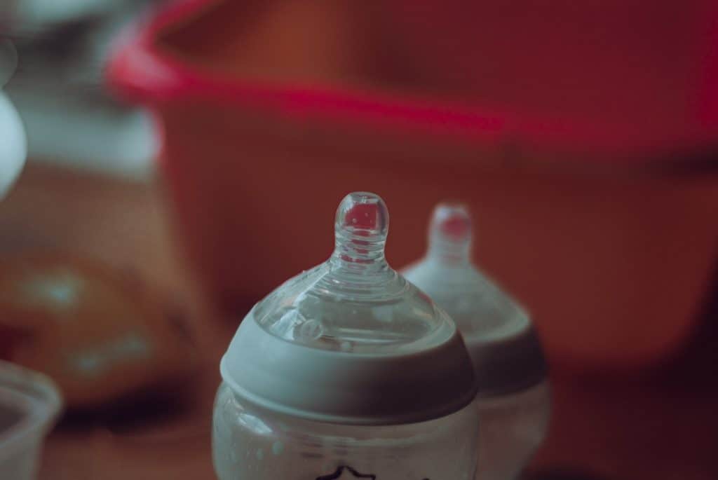 how to clean baby bottles